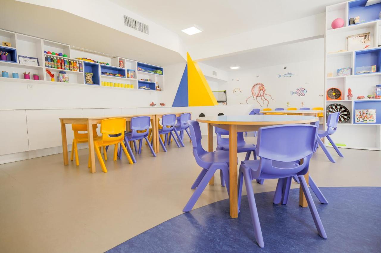 Apartamentos Turisticos Augustus Cambrils Ngoại thất bức ảnh